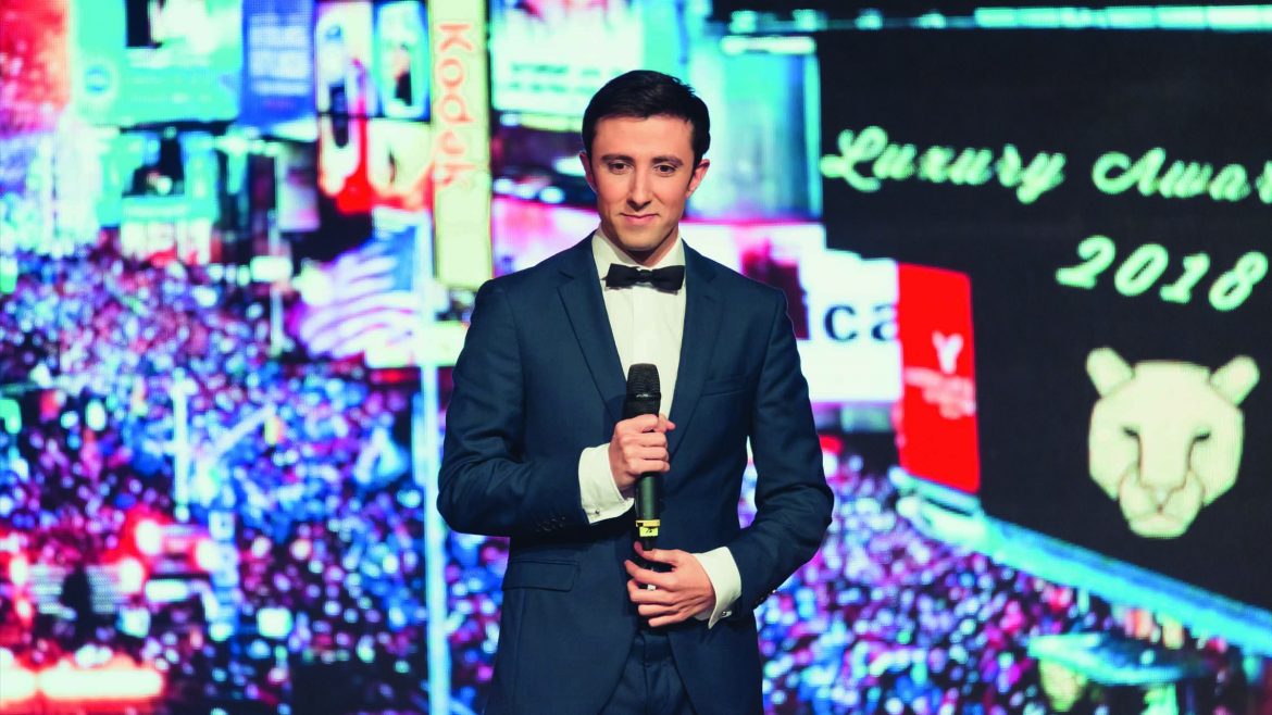 Juan Martín recientemente galardonado en Premios Latino, actuó en los Luxury Advertising  Awards 2018